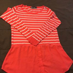 Beautiful ladies knit top!